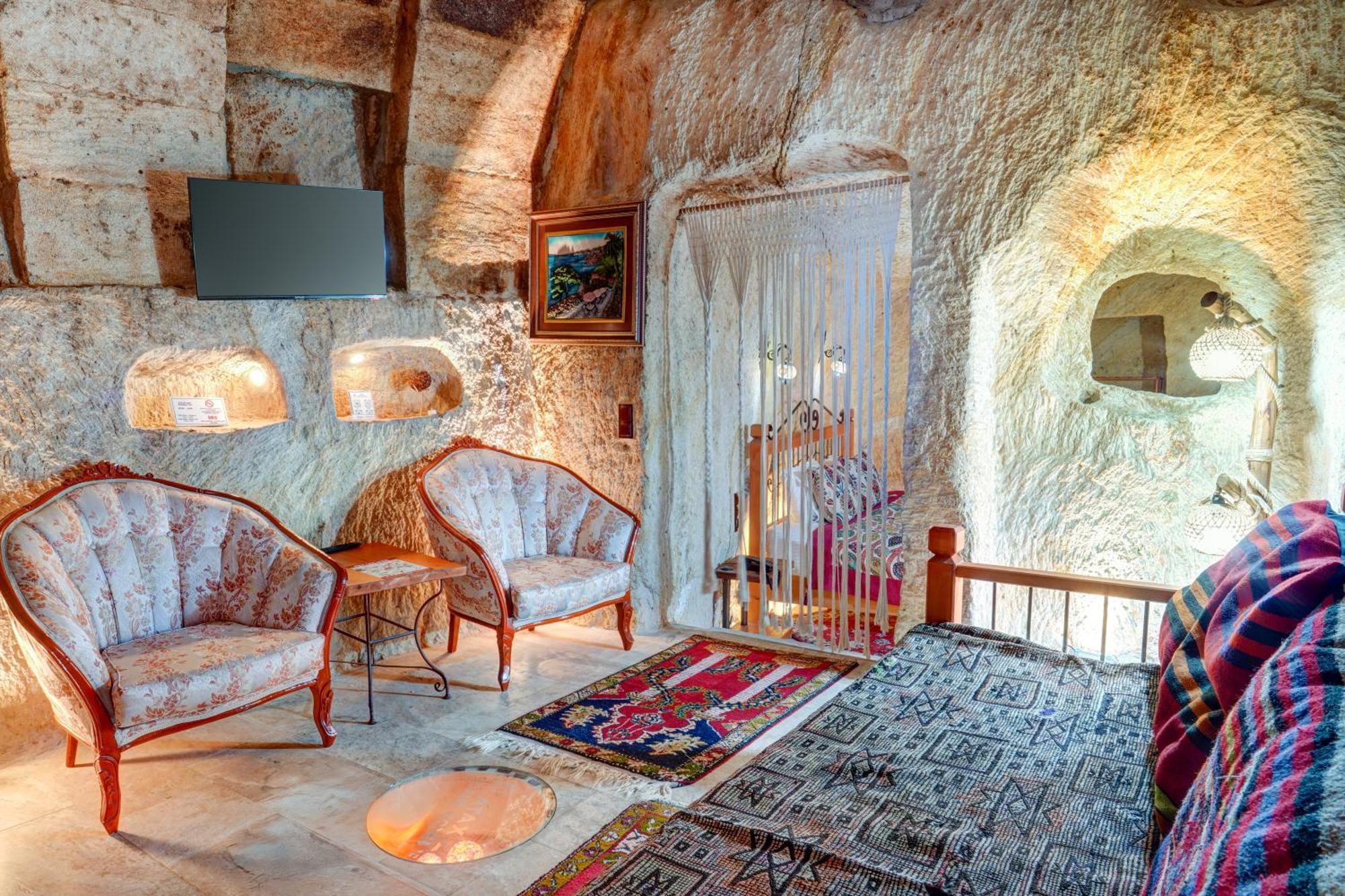 アヴァノス Atax Cave House Bed & Breakfast エクステリア 写真