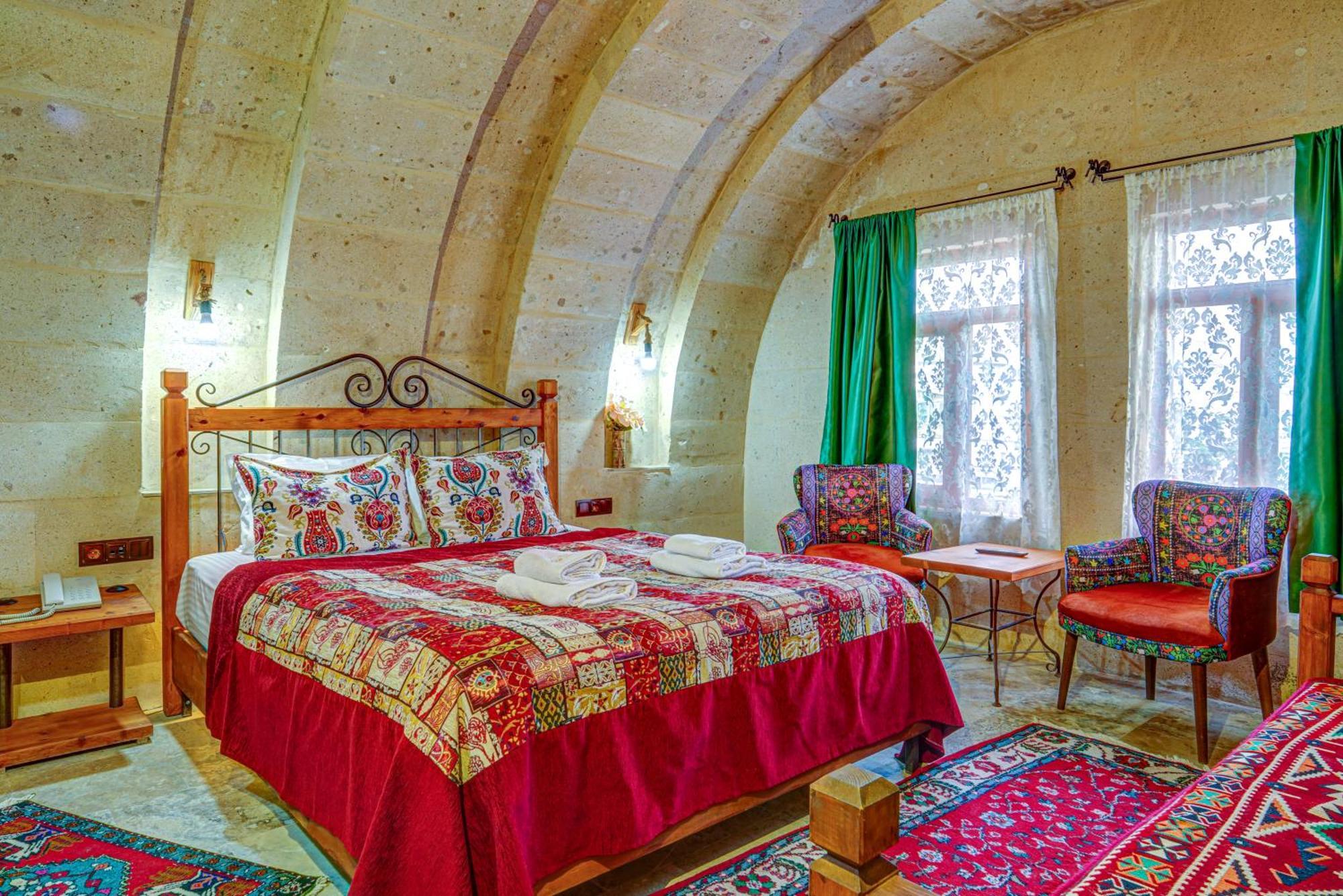 アヴァノス Atax Cave House Bed & Breakfast エクステリア 写真