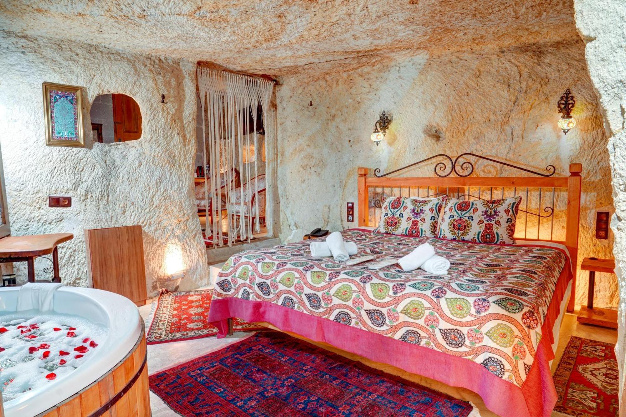 アヴァノス Atax Cave House Bed & Breakfast エクステリア 写真