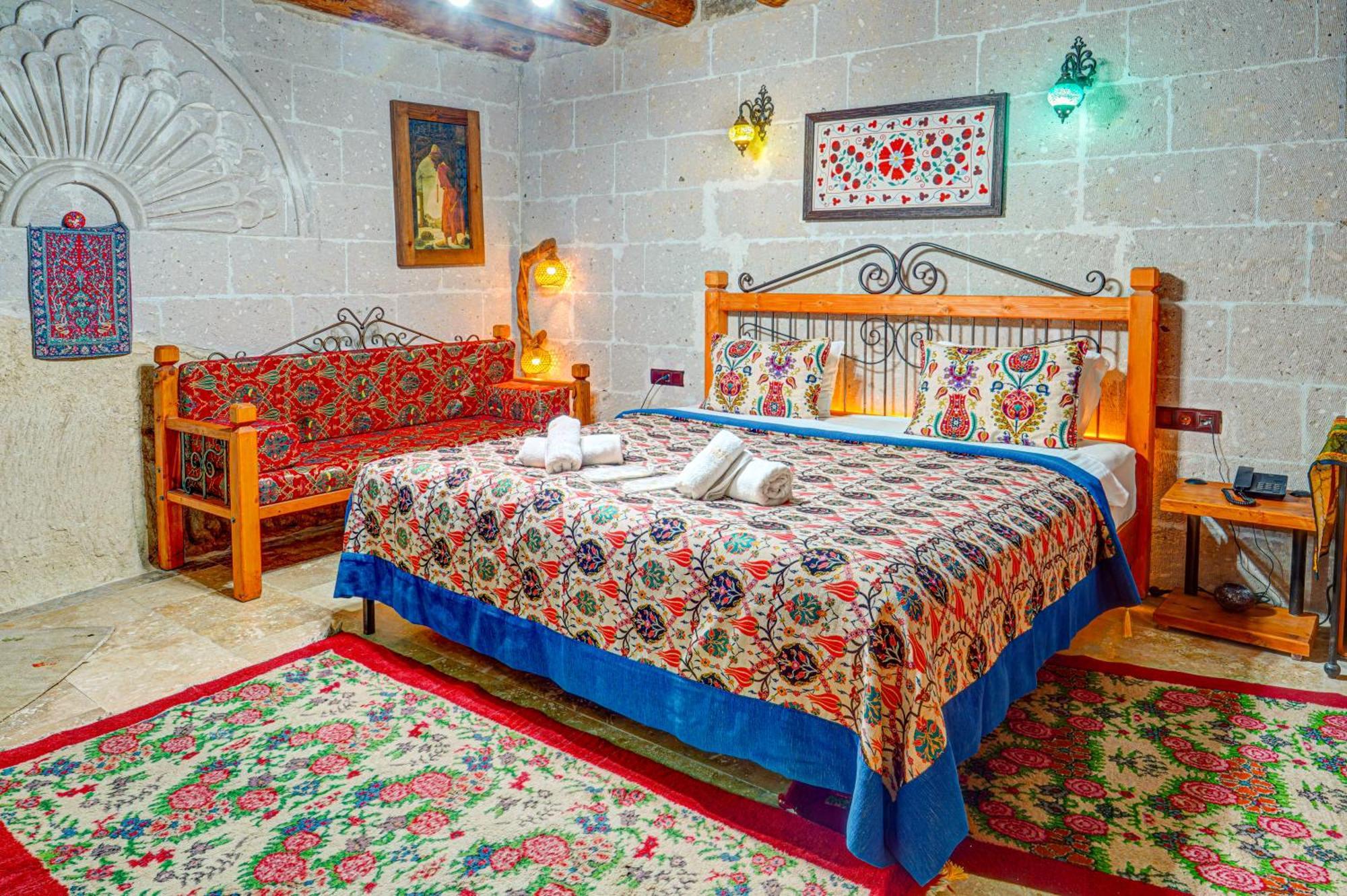 アヴァノス Atax Cave House Bed & Breakfast エクステリア 写真